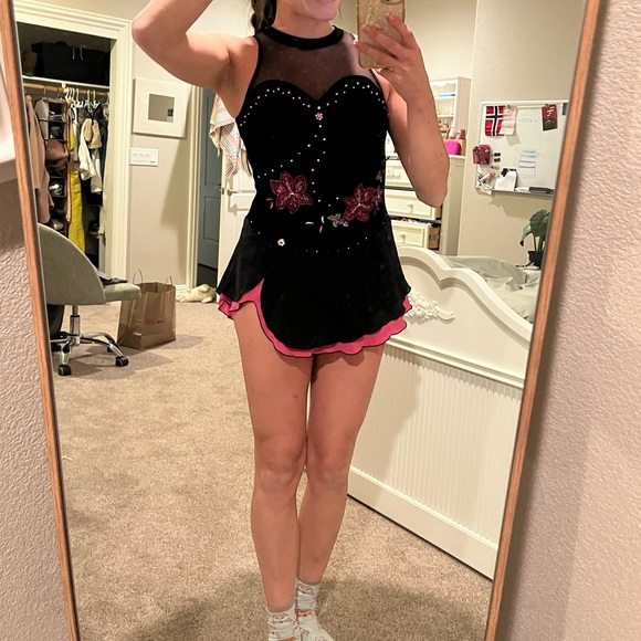 Figure Skating Free Shipping! Perform Dress by Chloe Noel Black Pink size small - Picture 5 of 6